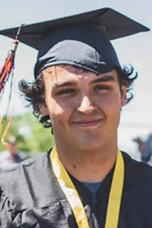 Luis-Gonzales-e1641252692347